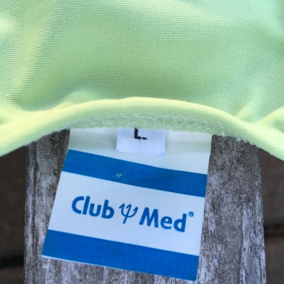 LIKE NEW Very Rare Club Med Bikini (Lime) - Picture 9 of 11